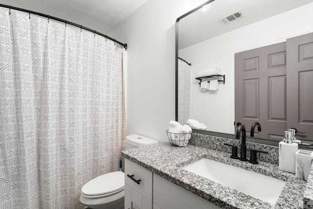 Modern 3Bd,2Ba Townhome Near Stadiums In Metro-Atl أتلانتا المظهر الخارجي الصورة