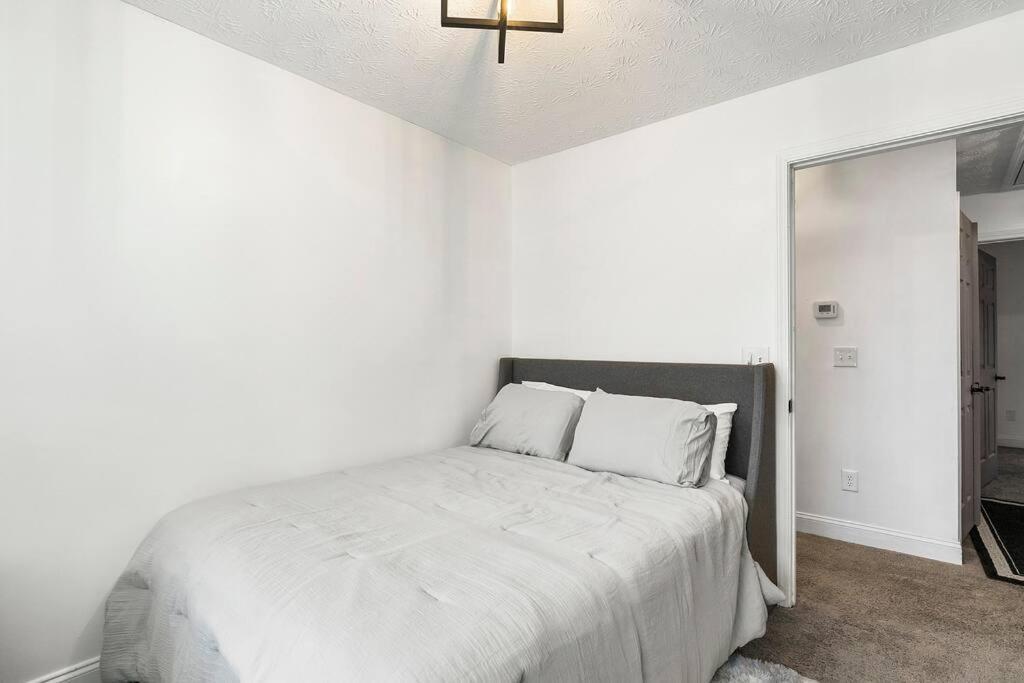 Modern 3Bd,2Ba Townhome Near Stadiums In Metro-Atl أتلانتا المظهر الخارجي الصورة